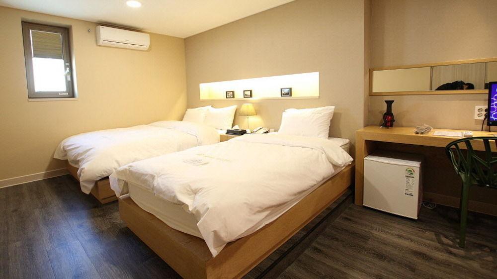 Mini Hotel 141 Gyeongju Dış mekan fotoğraf