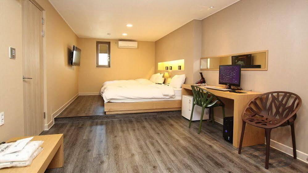 Mini Hotel 141 Gyeongju Dış mekan fotoğraf